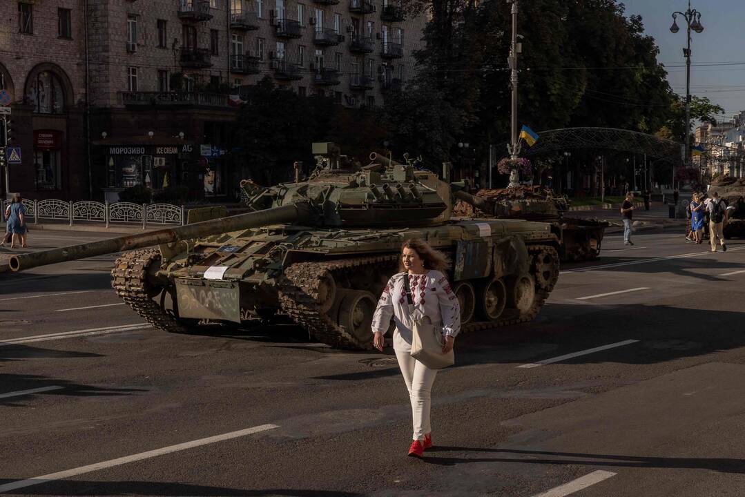 547-oji karo Ukrainoje diena