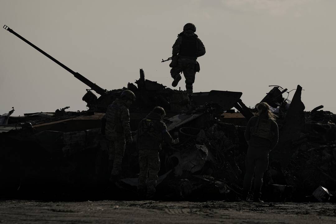 Keturiasdešimt ketvirtoji karo Ukrainoje diena