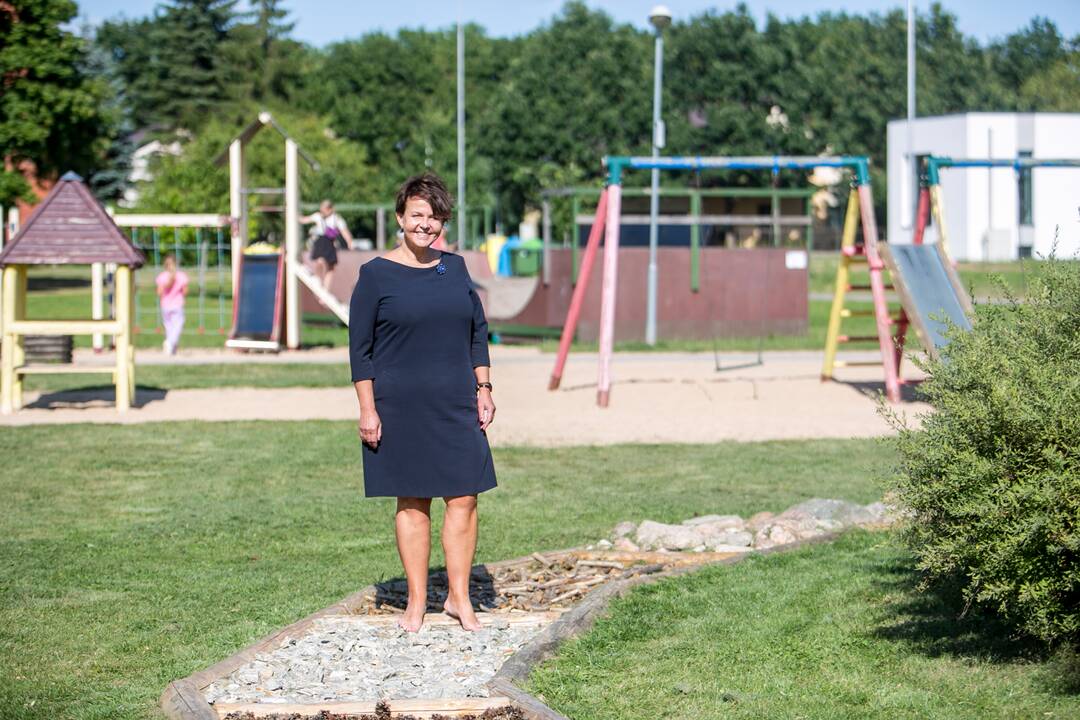 Bendravimas: pakaunės seniūnės susitinka ne tik šventėse. Iš kairės: Domeikavos seniūnė Lina Mišeikienė, Karmėlavos seniūnės pavaduotoja Vida Balčiūnienė ir Karmėlavos seniūnė Violeta Armolaitienė.