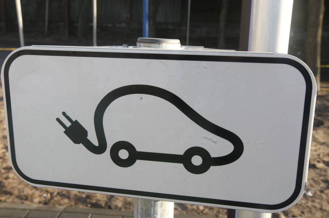 Elektromobilius uostamiestyje kraus nemokamai