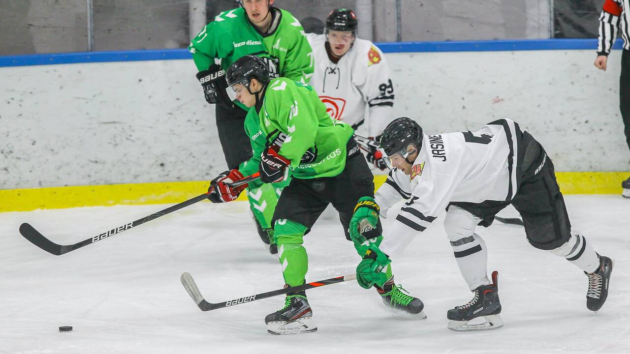 Varžovai: šį sezoną "Kaunas Hockey" (žalios spalvos apranga) ir "Hockey Punks" ledo ritulininkai jau pasidalijo po dvi pergales (10:0 ir 4:1 bei 2:4 ir 3:5).