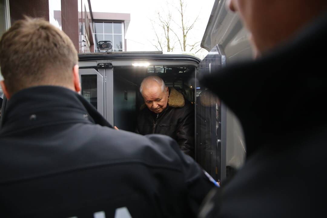 E. Manovas atvestas į Šiaulių apygardos teismą