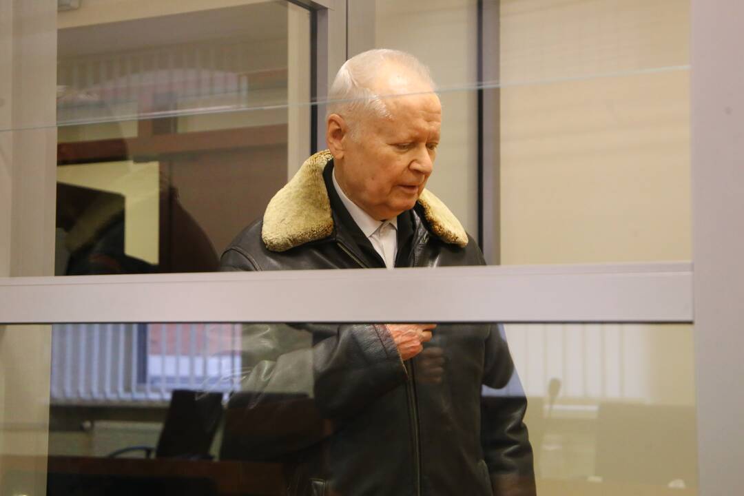 E. Manovas atvestas į Šiaulių apygardos teismą