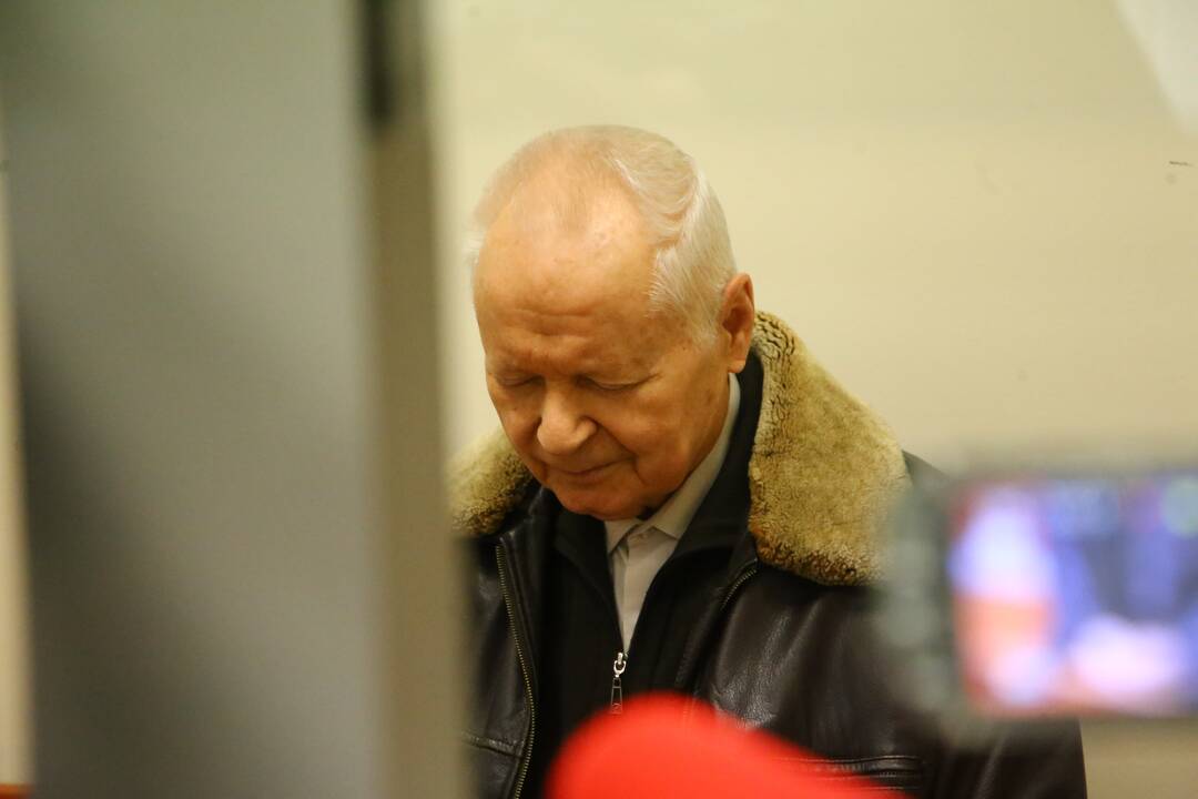 E. Manovas atvestas į Šiaulių apygardos teismą