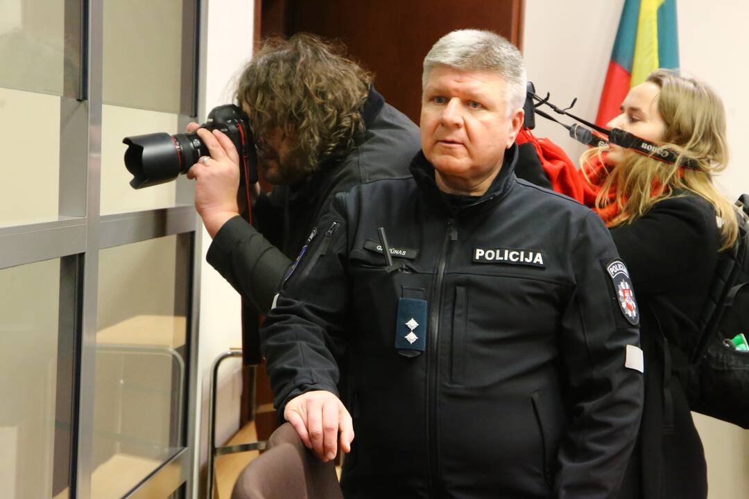 E. Manovas atvestas į Šiaulių apygardos teismą