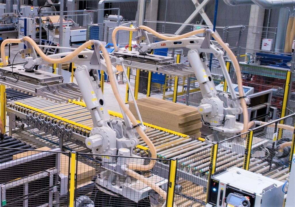 Apklausa: Baltijos šalių jaunuoliai mano, kad ateityje vietoj jų dirbs robotai