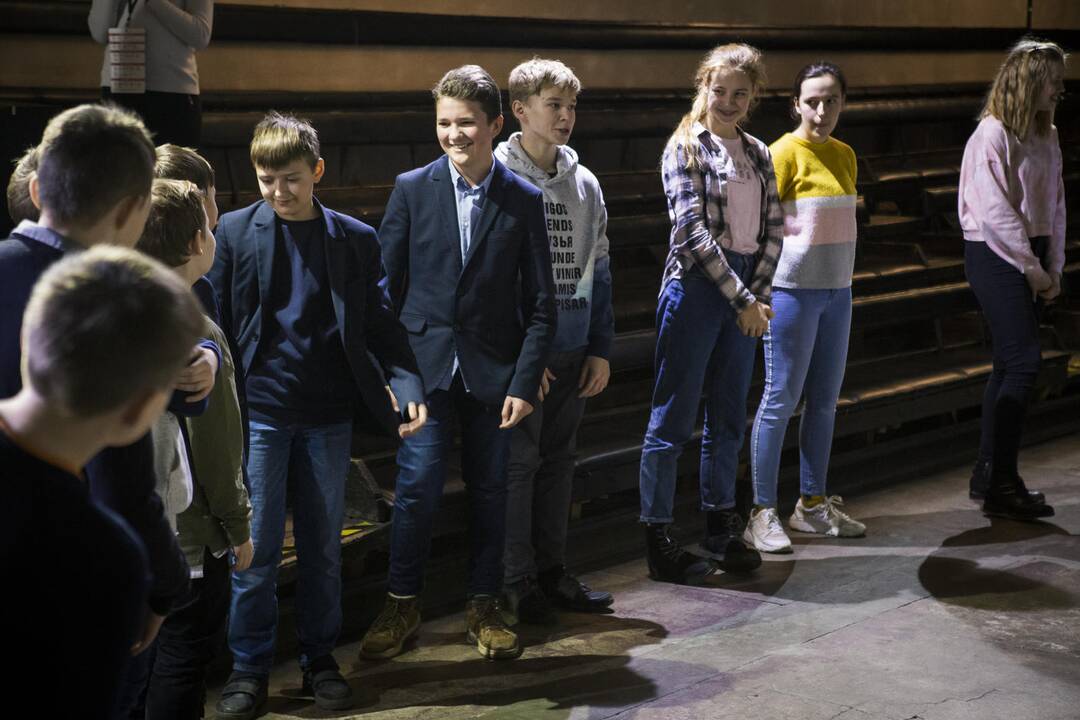 Festivalis „Nerk į teatrą“