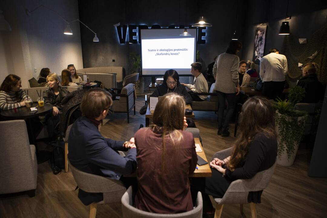 Festivalis „Nerk į teatrą“