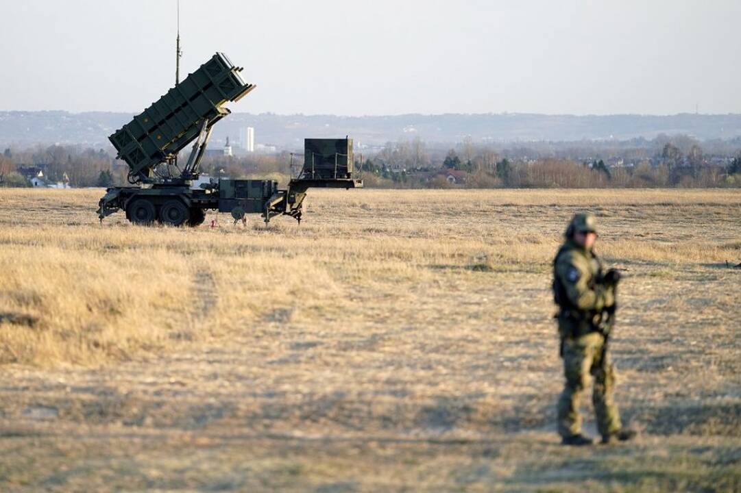 Ukraina: JAV atsiųsta oro gynybos sistema „Patriot“ toliau veikia
