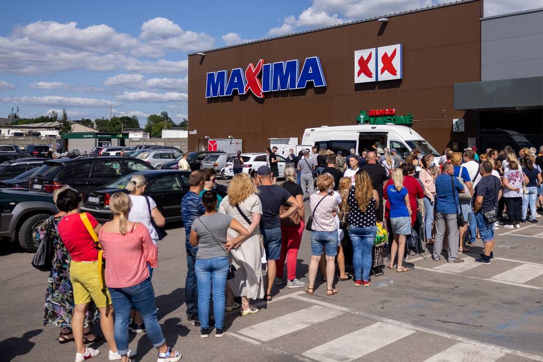 Prie „Maximа“ parduotuvių įsikurs mobilieji vakcinacijos punktai