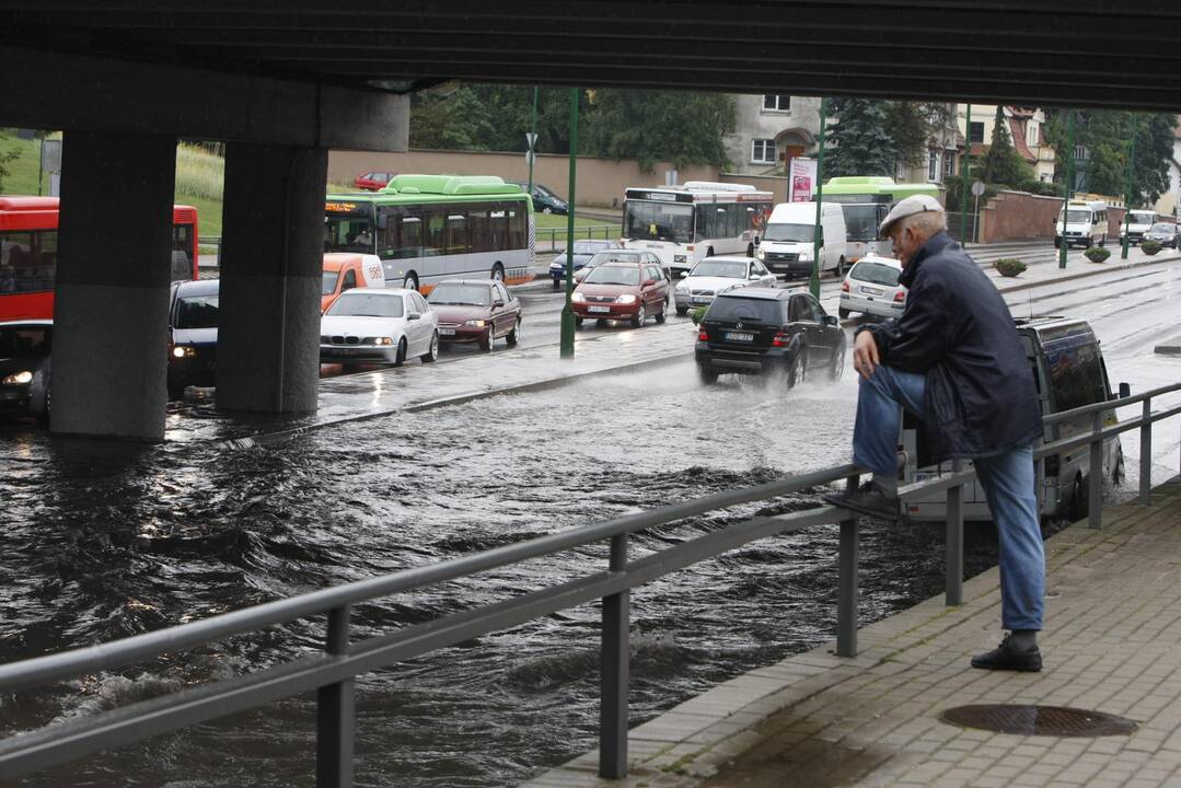 Stichijos: įspūdingų vaizdelių klaipėdiečiai savaitgalį gali išvysti ne tik prie jūros, bet ir miesto gatvėse.