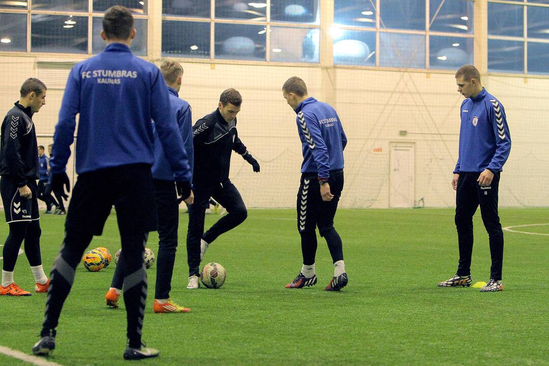 Kauno futbolo klubai „Kauno Žalgiris“ ir „Stumbras“ rengiasi sezonui.