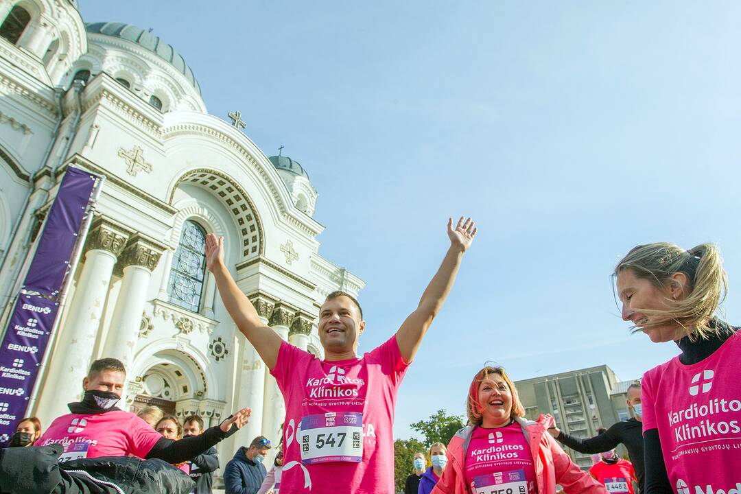 Rožinio kaspino bėgimas „Pink Run su BENU 2021“