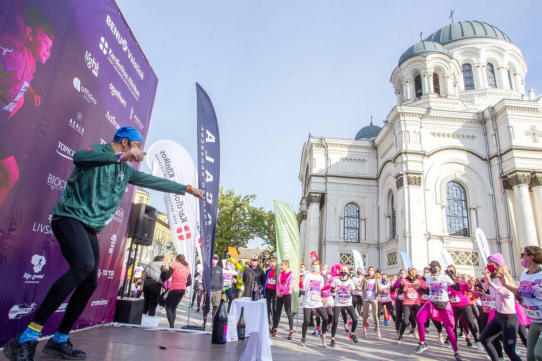Rožinio kaspino bėgimas „Pink Run su BENU 2021“