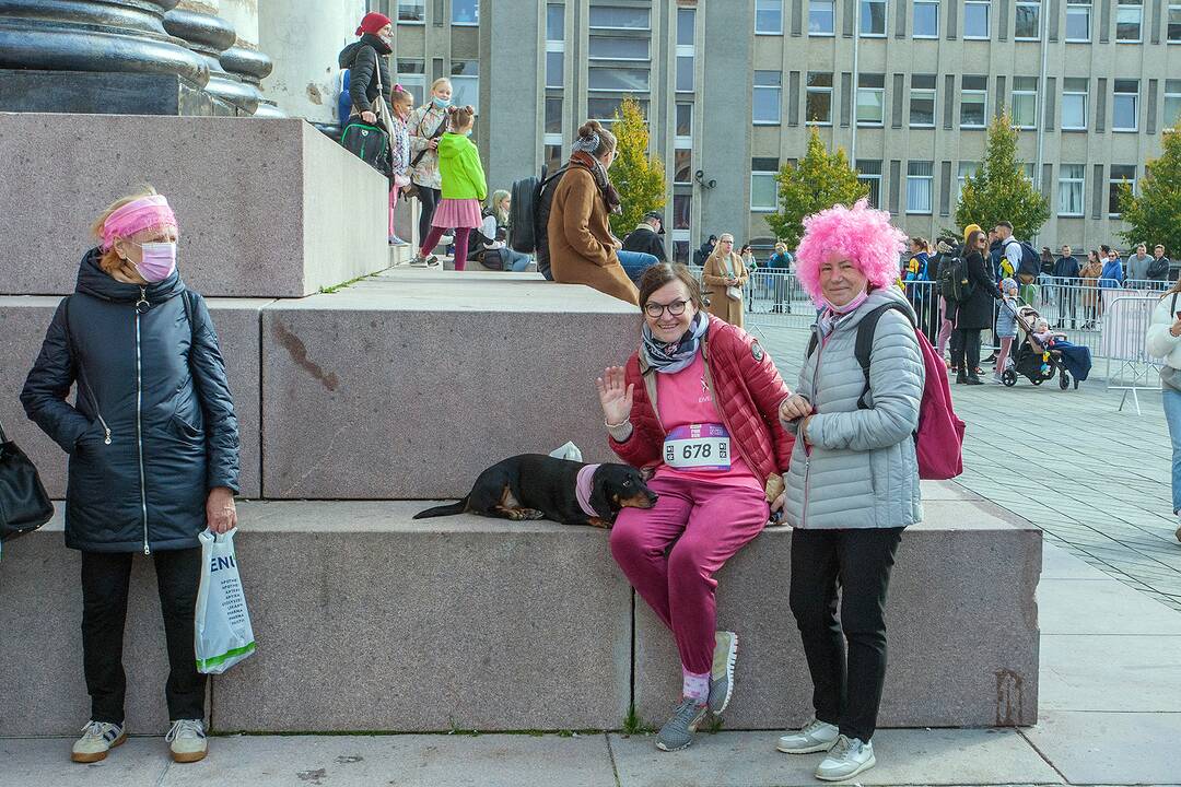 Rožinio kaspino bėgimas „Pink Run su BENU 2021“
