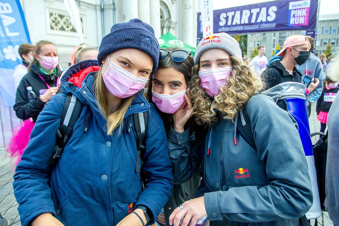 Rožinio kaspino bėgimas „Pink Run su BENU 2021“