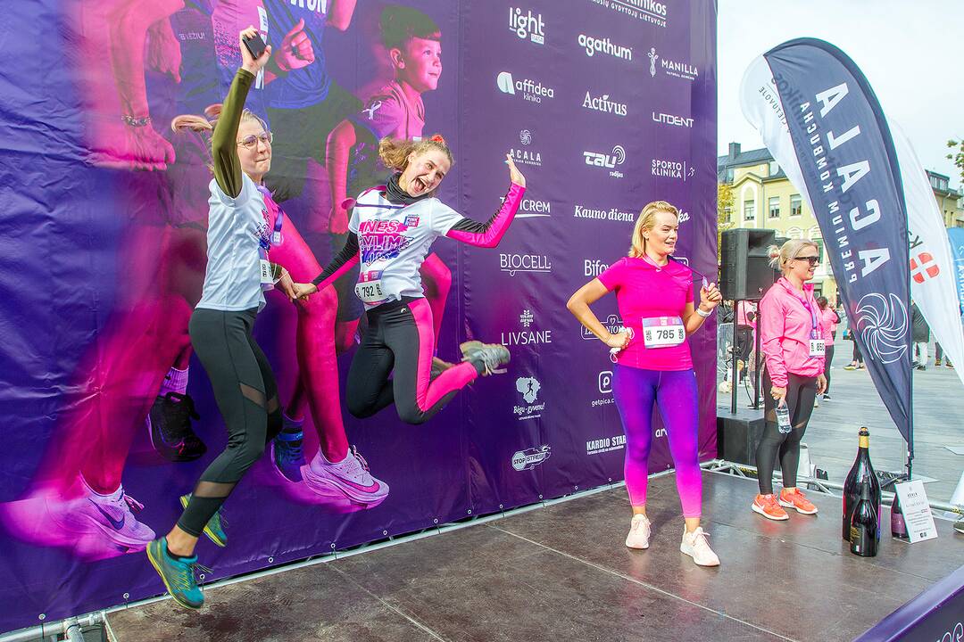 Rožinio kaspino bėgimas „Pink Run su BENU 2021“