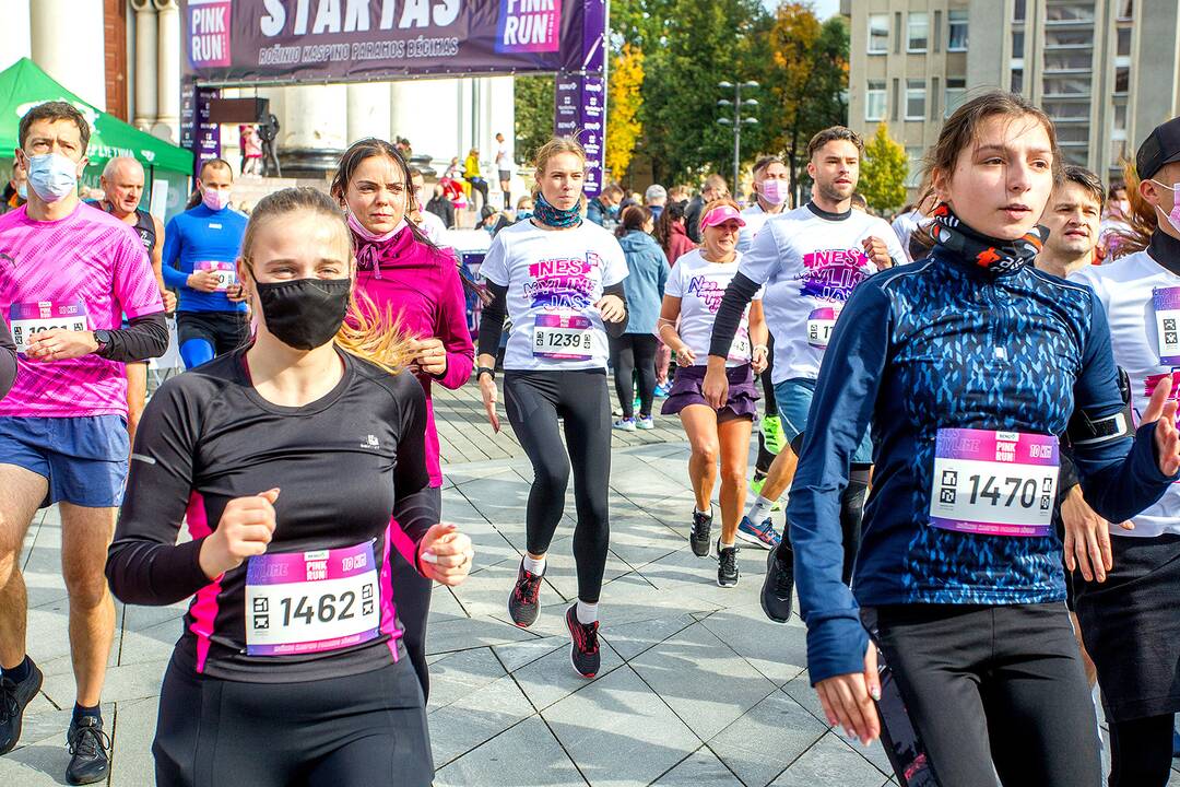 Rožinio kaspino bėgimas „Pink Run su BENU 2021“
