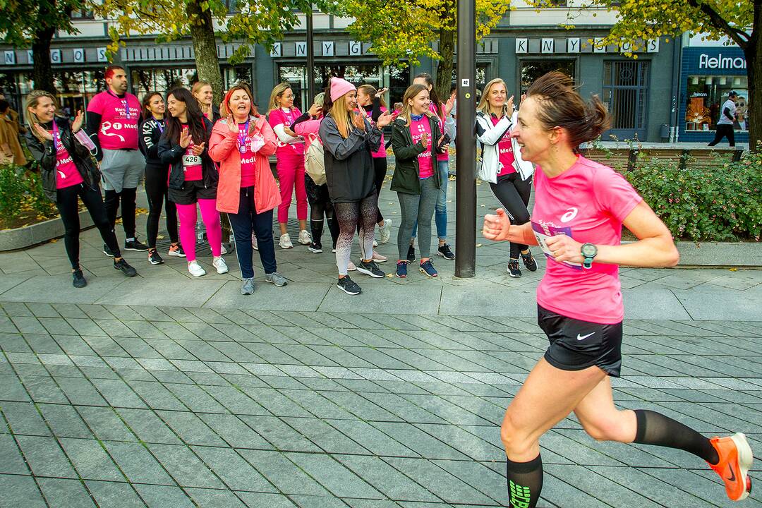 Rožinio kaspino bėgimas „Pink Run su BENU 2021“