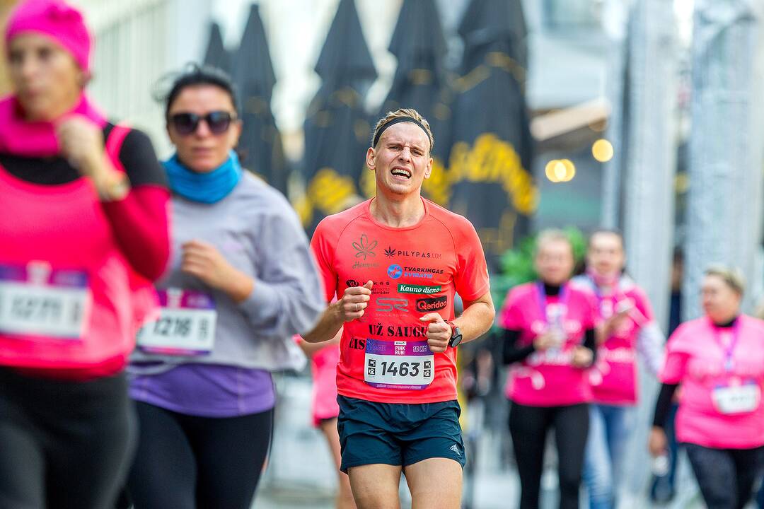 Rožinio kaspino bėgimas „Pink Run su BENU 2021“