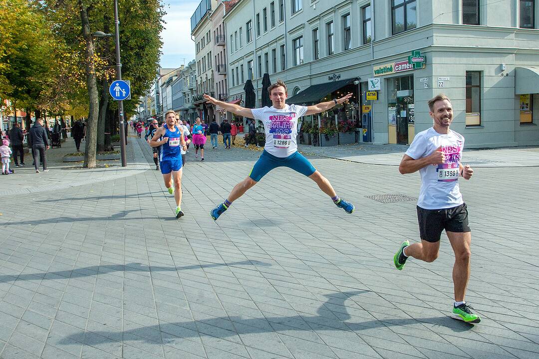 Rožinio kaspino bėgimas „Pink Run su BENU 2021“