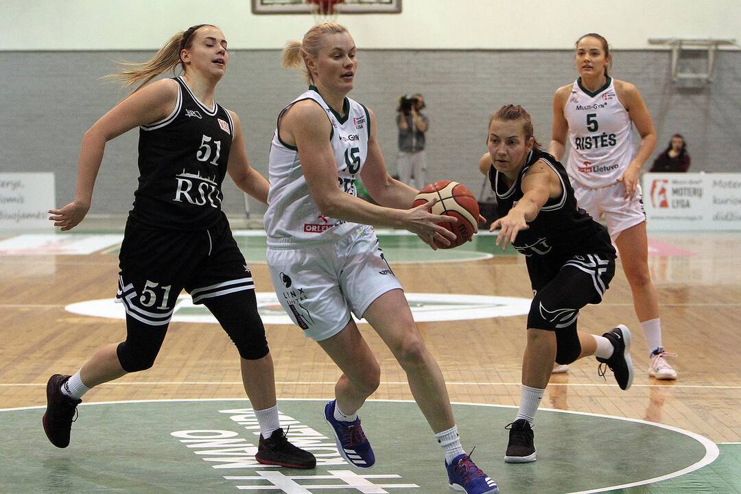 Moterų lyga: „Aistės-LSMU“ – RSU 66:69