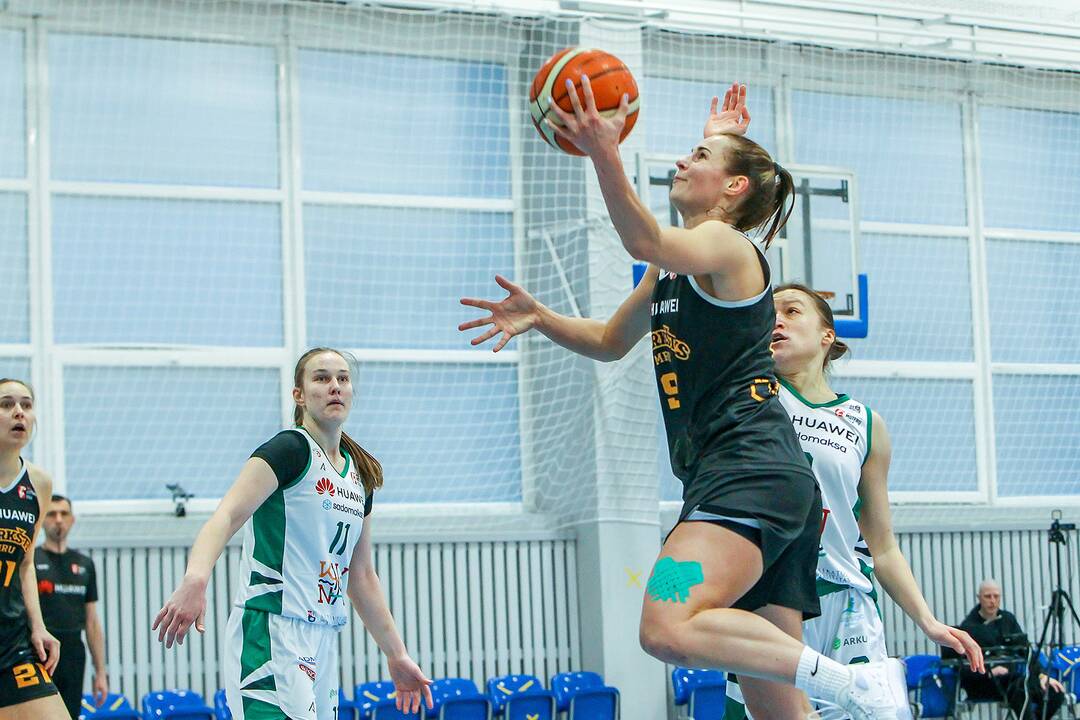 Moterų lyga: „Aistės-LSMU“ – „Kibirkštis-MRU“ 55:82