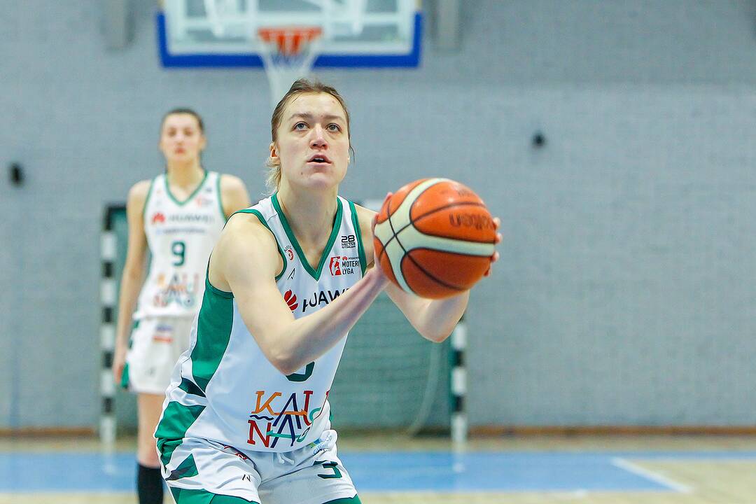 Moterų lyga: „Aistės-LSMU“ – „Kibirkštis-MRU“ 55:82