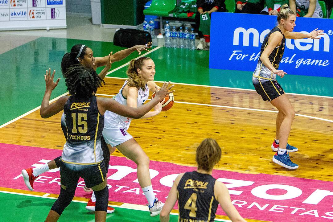 Moterų lyga: „Aistės-LSMU“ – „Kibirkštis“ 66:63
