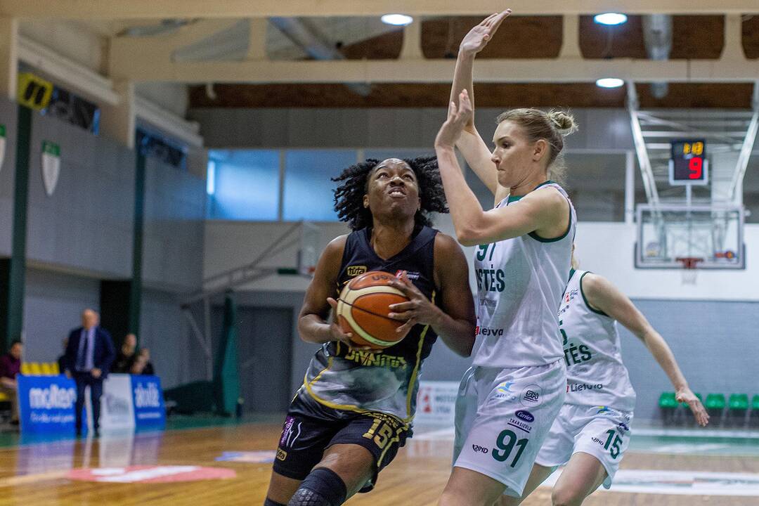Moterų lyga: „Aistės-LSMU“ – „Kibirkštis“ 66:63
