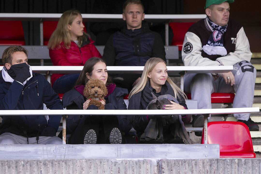 Ardomame stadione vis dar vyksta varžybos