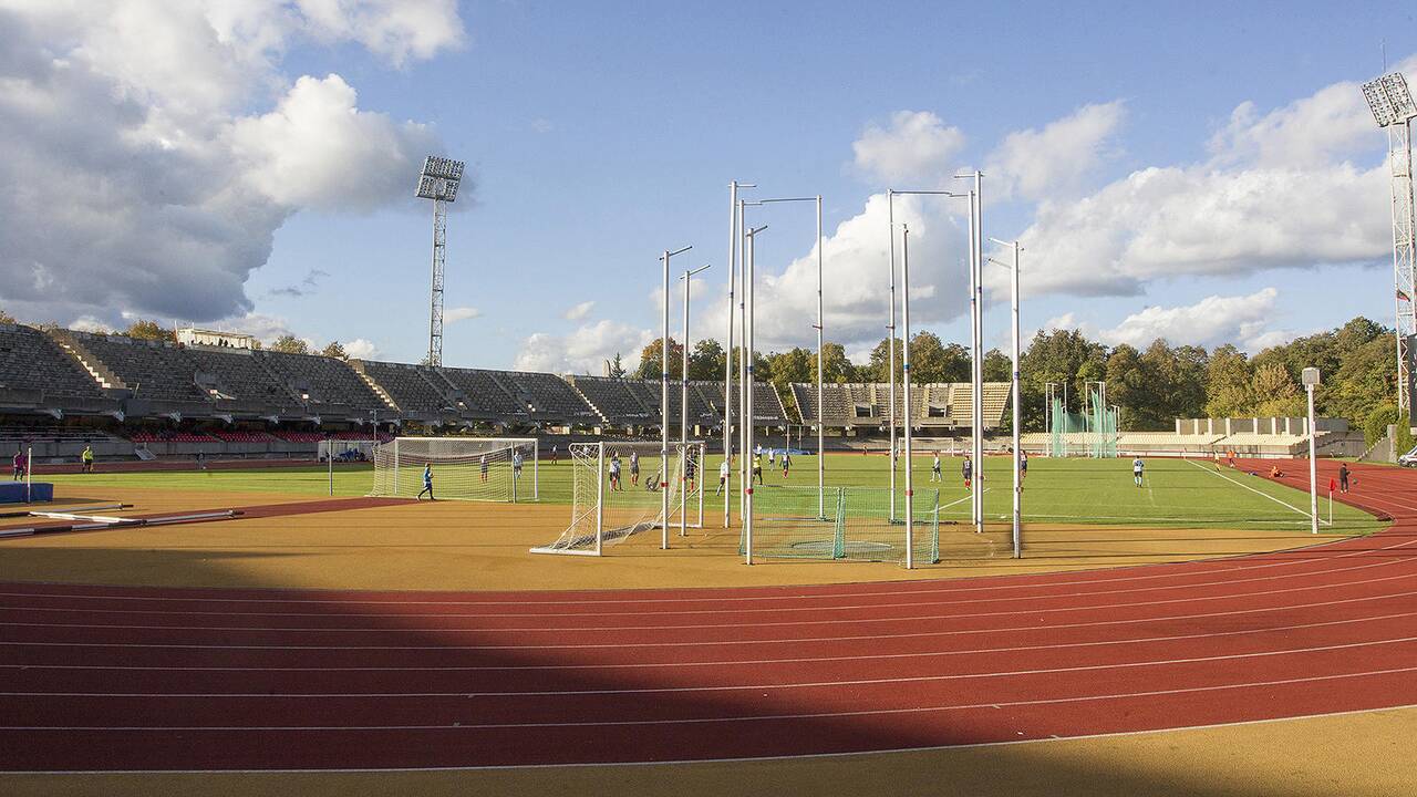 Ardomame stadione vis dar vyksta varžybos