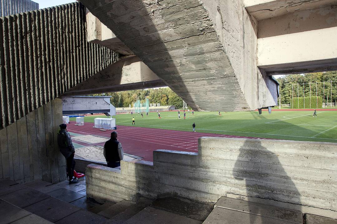 Ardomame stadione vis dar vyksta varžybos