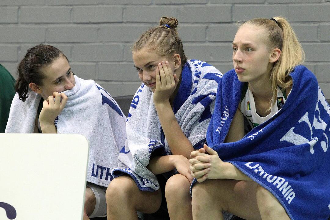 Lietuva – Latvija 41:56. Merginų U16 EČ