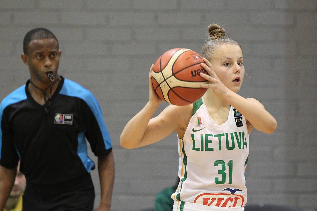 Lietuva – Latvija 41:56. Merginų U16 EČ