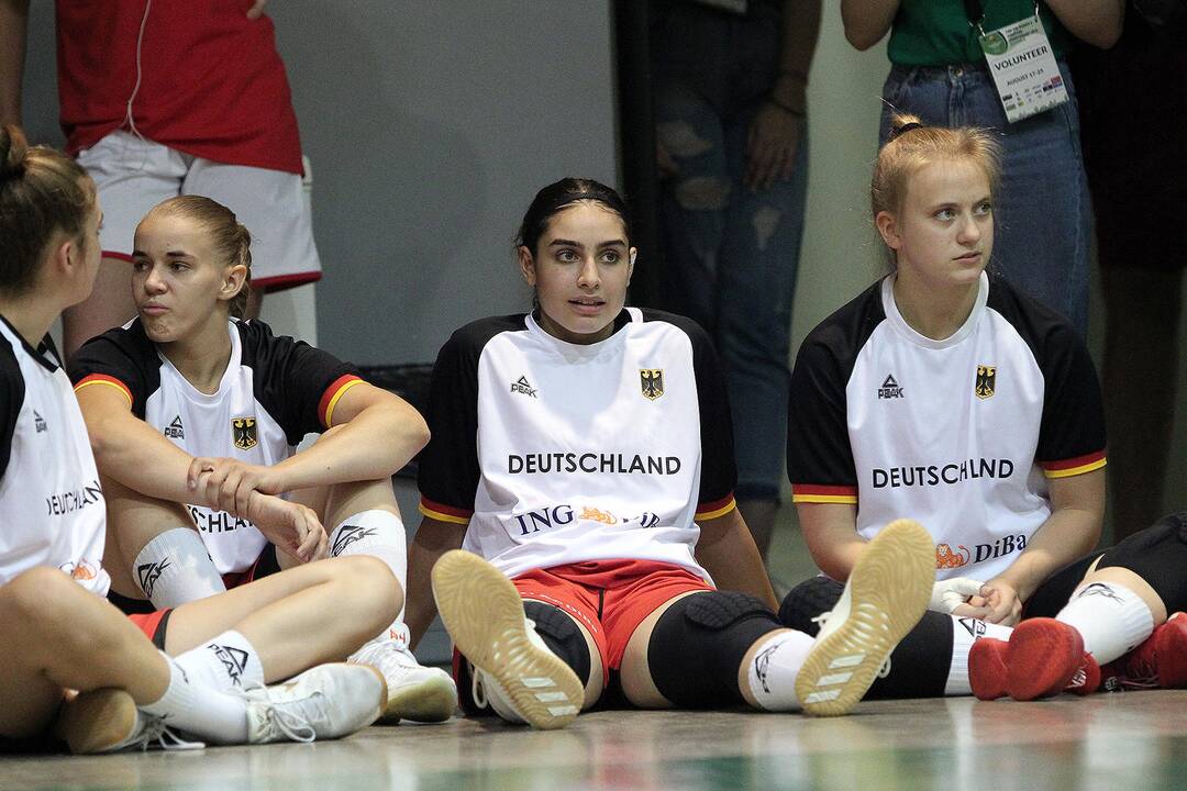 Lietuva – Latvija 41:56. Merginų U16 EČ