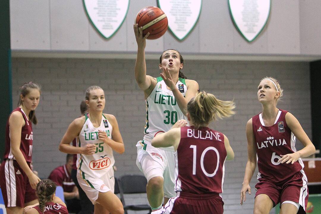Lietuva – Latvija 41:56. Merginų U16 EČ
