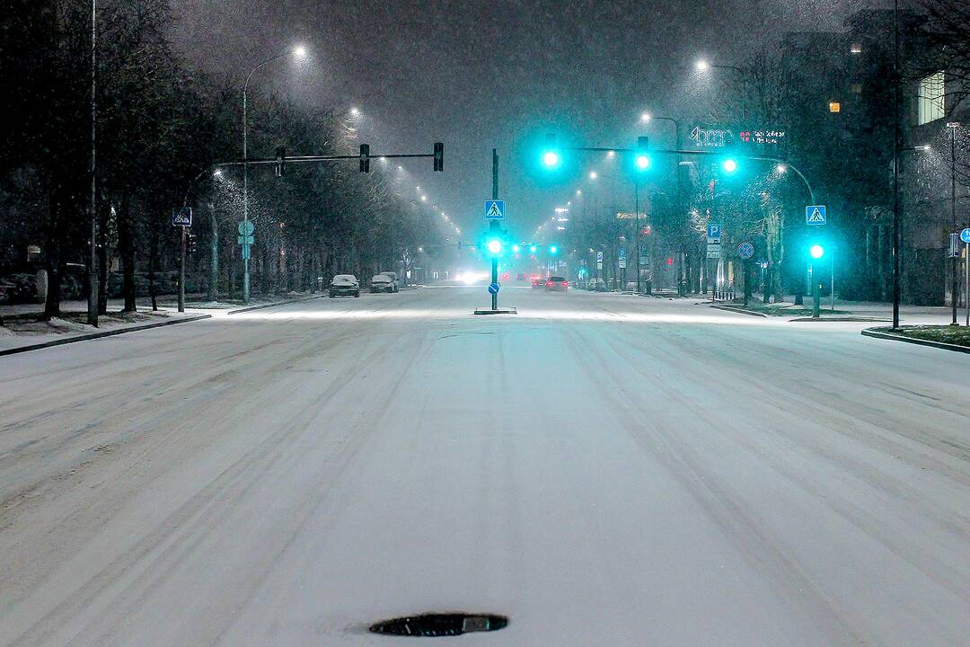 Pirmasis šios žiemos sniegas Kaune 