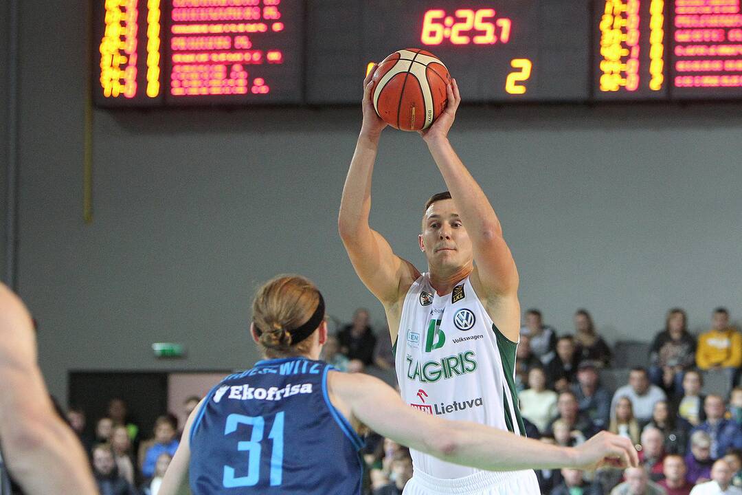 LKL: „Skycop“ – „Žalgiris“ 53:74