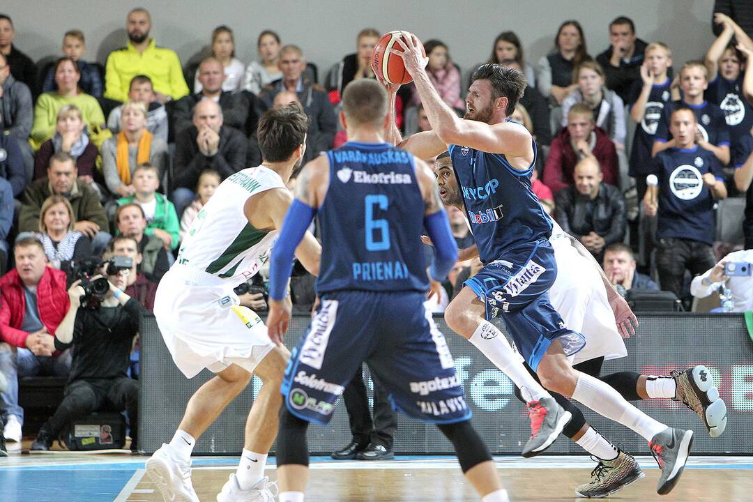 LKL: „Skycop“ – „Žalgiris“ 53:74