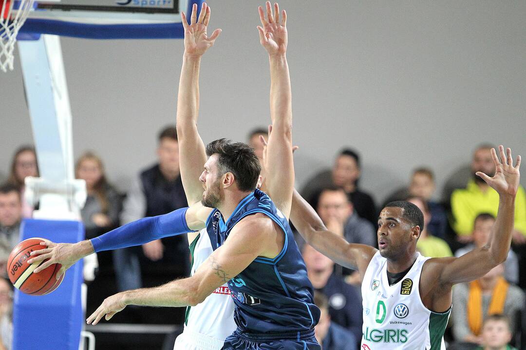 LKL: „Skycop“ – „Žalgiris“ 53:74