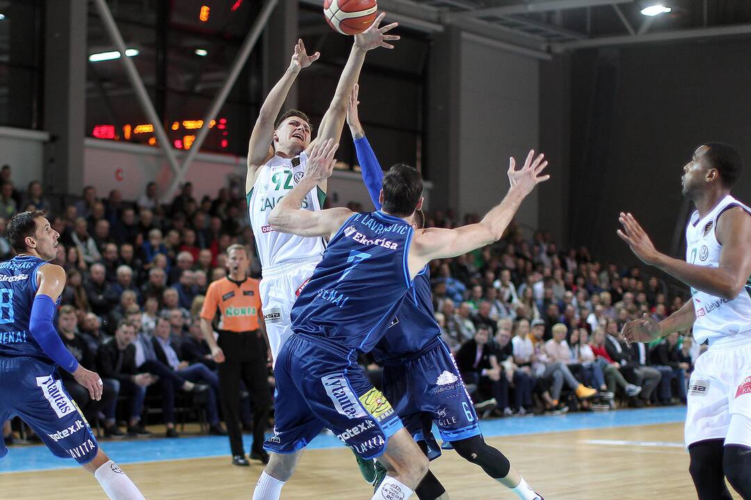 LKL: „Skycop“ – „Žalgiris“ 53:74