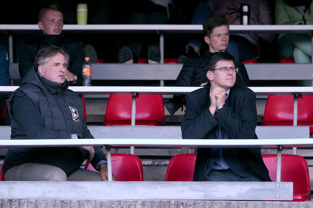 Ardomame stadione vis dar vyksta varžybos