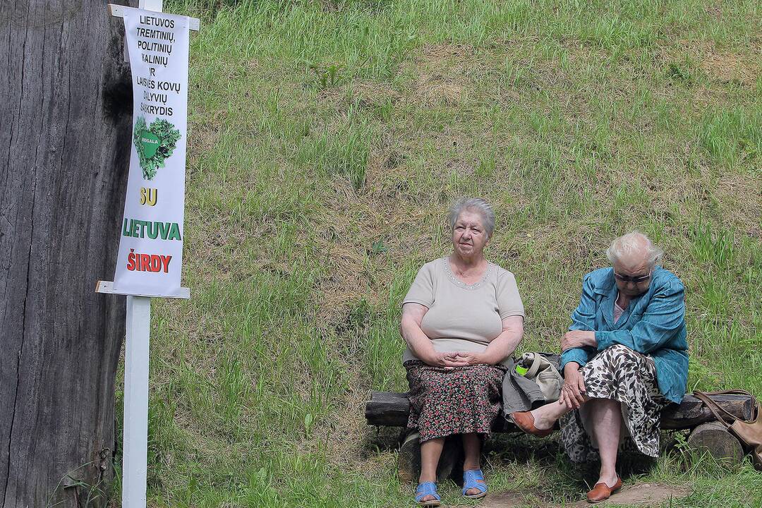Tremtinių ir politinių kalinių sąskrydis Ariogaloje