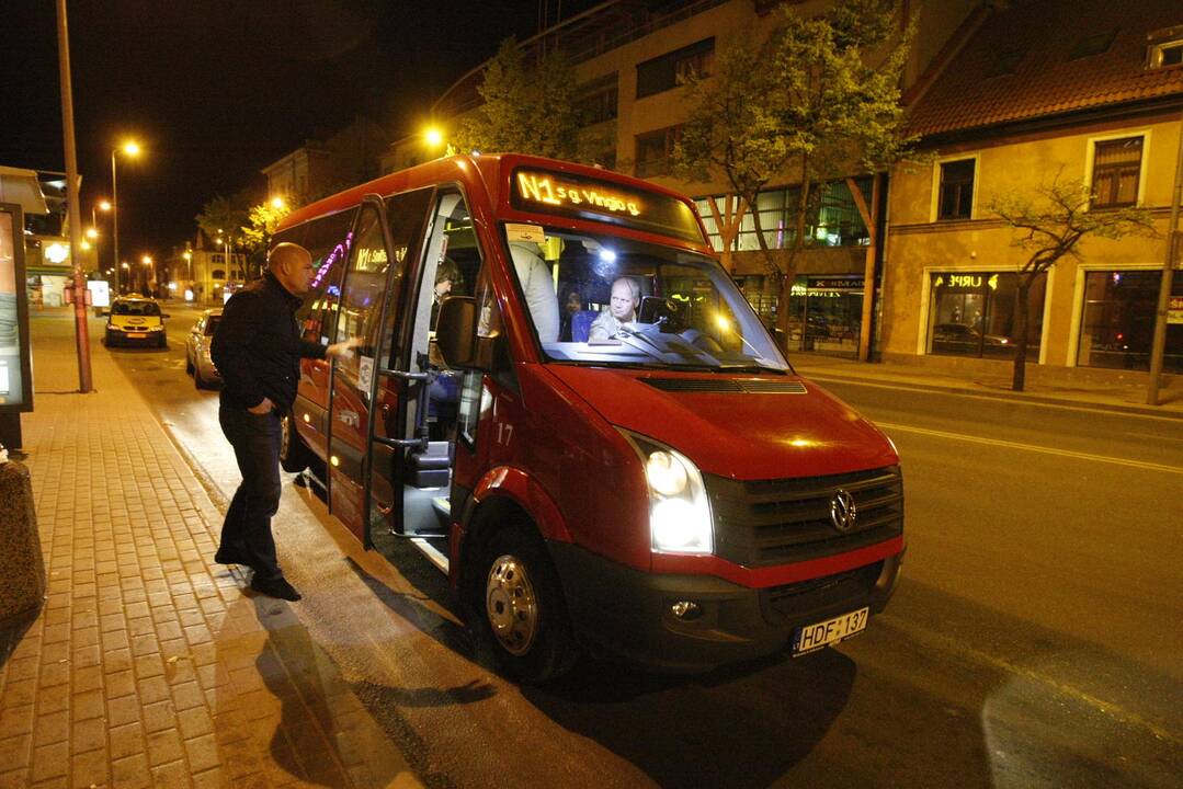 Naktinis autobusas atsisveikino iki kito sezono