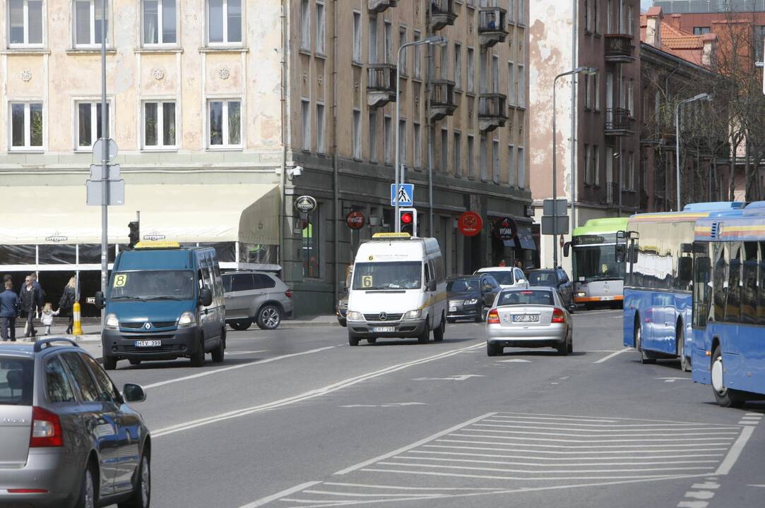 Ateitis: į viešojo transporto elektroninio bilieto sistemą bus įtraukti ir maršrutiniai taksi.