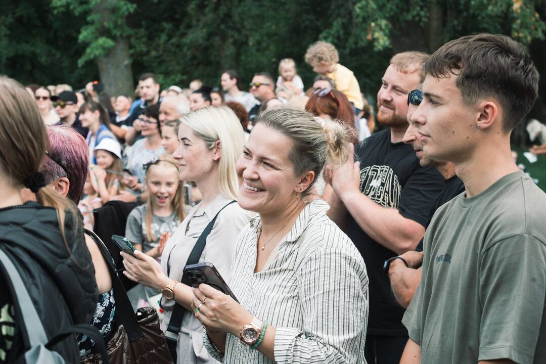 Lietuvos zoologijos sode liūtai švenčia savo gimtadienį