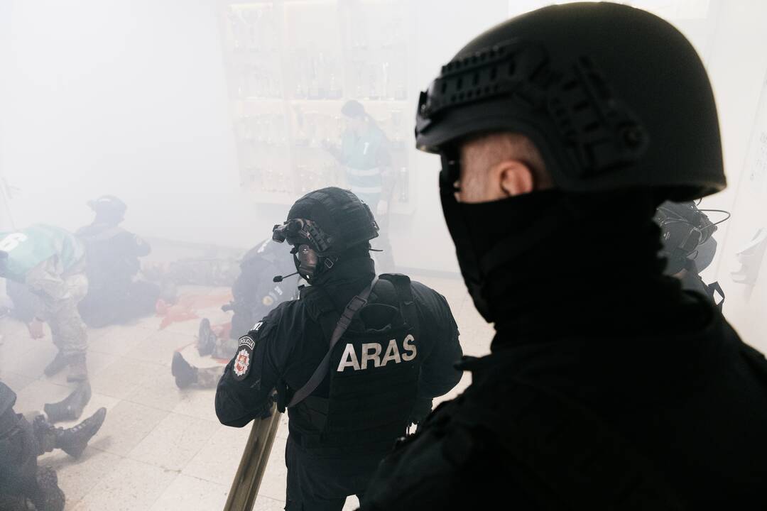 Ekstremalios situacijos pratybos licėjuje