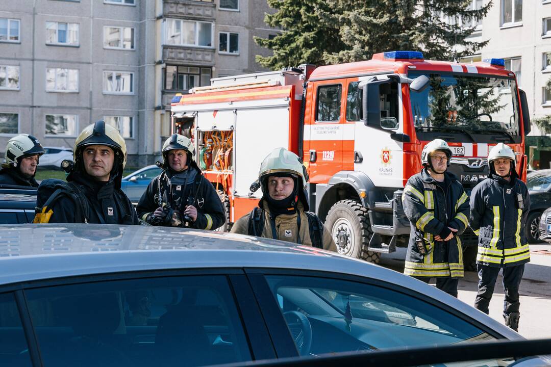 Ekstremalios situacijos pratybos licėjuje