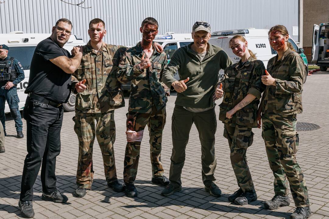Ekstremalios situacijos pratybos licėjuje